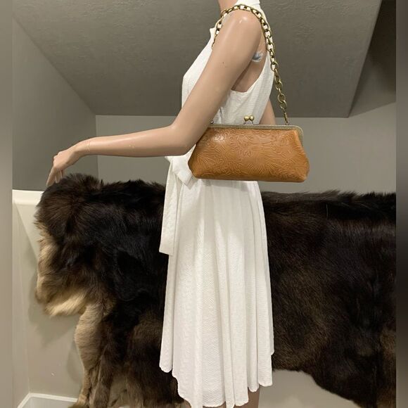 Handmade Genuine Leather Embossed Leaves Kisslock Clutch/Shoulder Bag/Crossbody - Picture 4 of 13